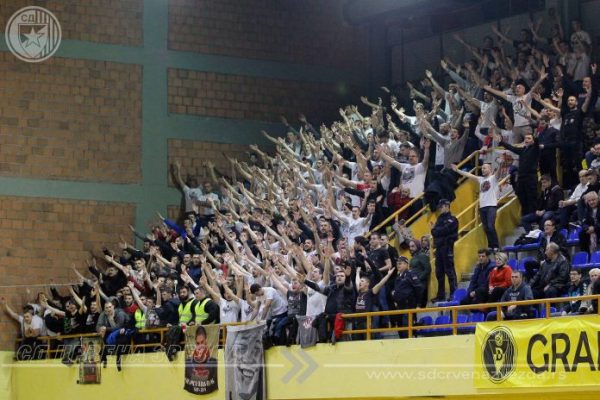 Динамо – Црвена звезда 32:27 (17:11)