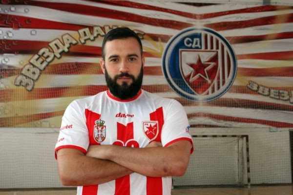 Повратак Стефана Шапоњића у Звезду