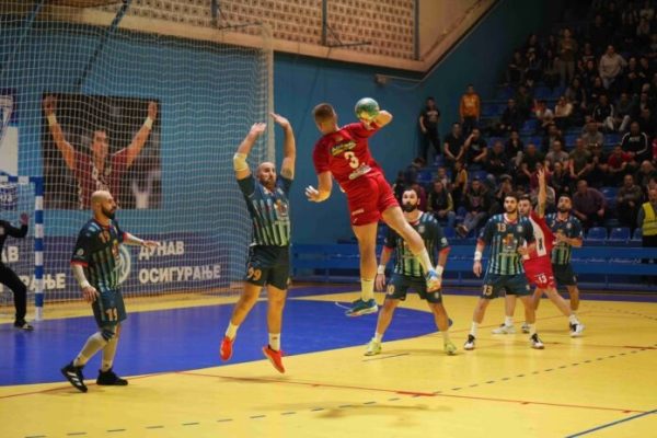 Шамот – Црвена звезда Грундфос 34:27 (13:12)