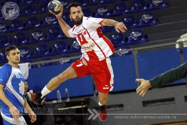 Обилић – Црвена звезда 31:31 (12:16)