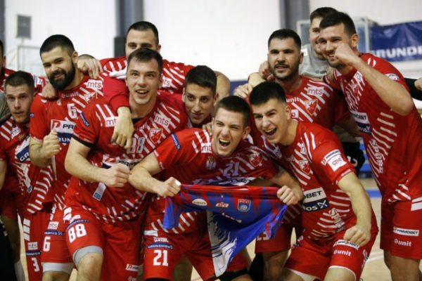 Црвена звезда Примобет – Партизан 31:31 (15:16)