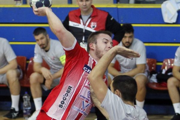 Црвена звезда Грундфос – Раднички Крагујевац 28:29 (18:16)