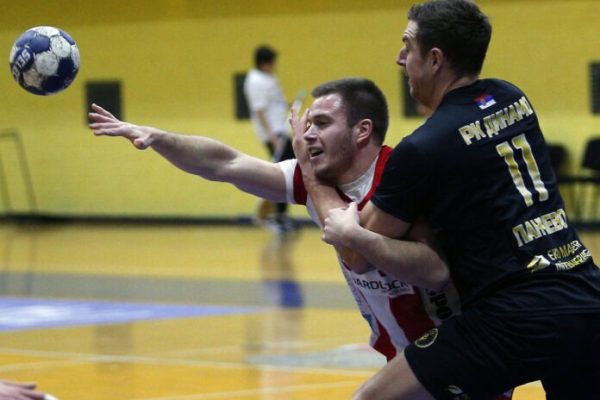 Динамо – Црвена звезда Грундфос 28:28 (15:10)